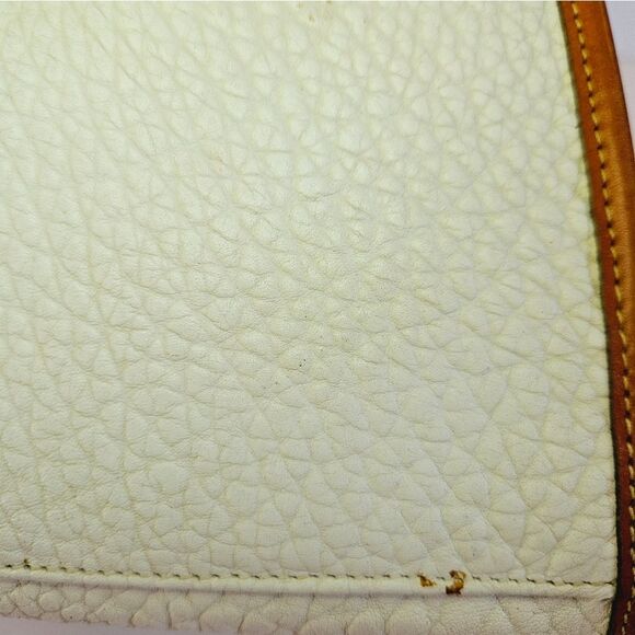 Vintage Dooney & Bourke Essex Pebbled Leather Flap Crossbody Purse Bag in Bone - Picture 15 of 16